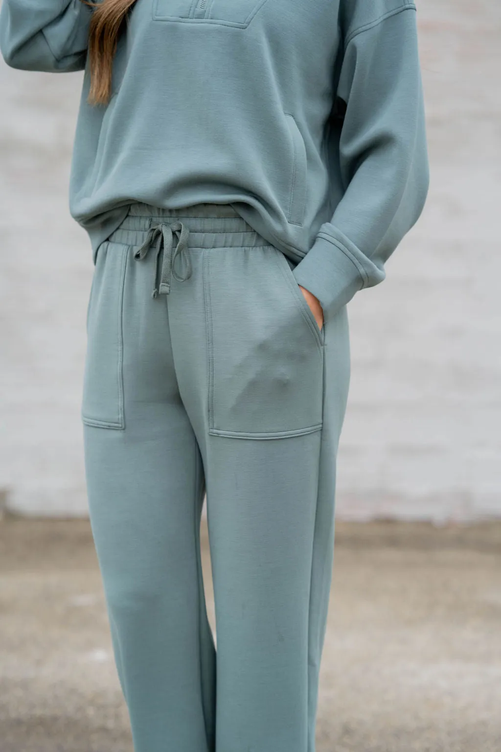 Everyday Relaxed Drawstring Pants