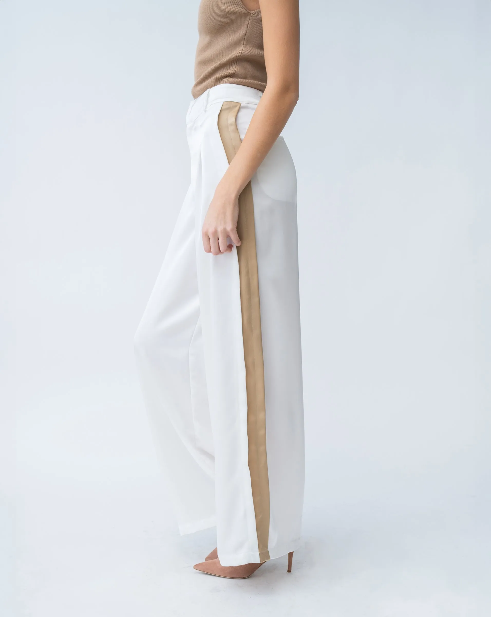 Wide Leg Pleated Pant